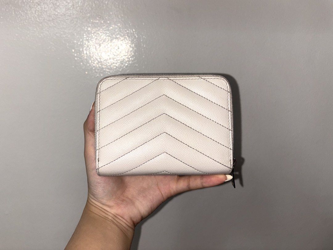 Saint Laurent Monogram Quilted Bifold Wallet (Category: Luxury Bags & Wallets) located in Quezon City. Submitted by nfdcloset (Listing ID 1429028030, Image 3). Description: Selling for my sister 🌸 - 100% authentic - Inclusions: box, dust bag, and authenticity cards - Multiple card slots and cash compartment + coin compartment - PRICE IS NEGOTIABLE - RFS: need funds -📍: QC - 📦: grab/lalamove is shouldered by buyer.