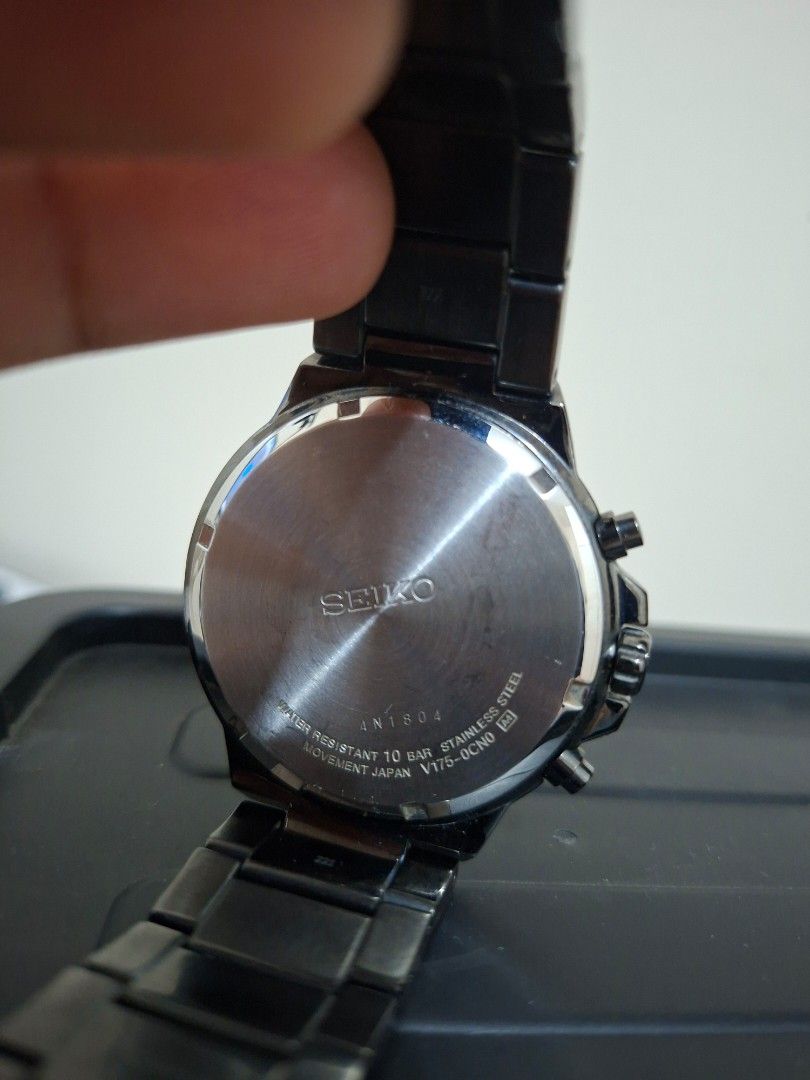 Seiko solar chronograph watch black (Category: Men's Watches) located in Paranaque City. Submitted by potatoiceblended (Listing ID 1429087360, Image 2). Description: issue: gasket / rubber seal needs replacement for waterproofing. Other than that, works fine. no box.