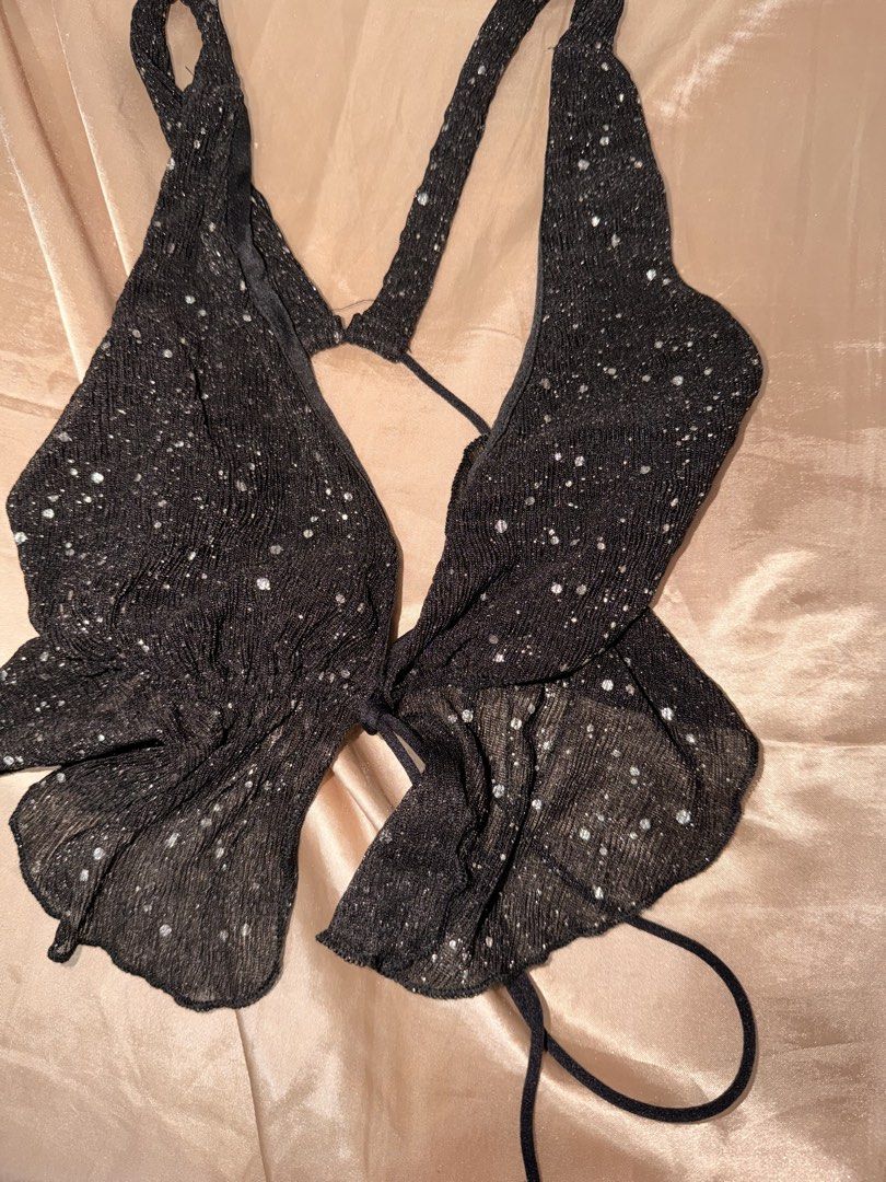 Shein Black Sparkly Top (Category: Sleeveless) located in Del Monte. Submitted by thingsidontuse (Listing ID 1429113809, Image 2). Description: .