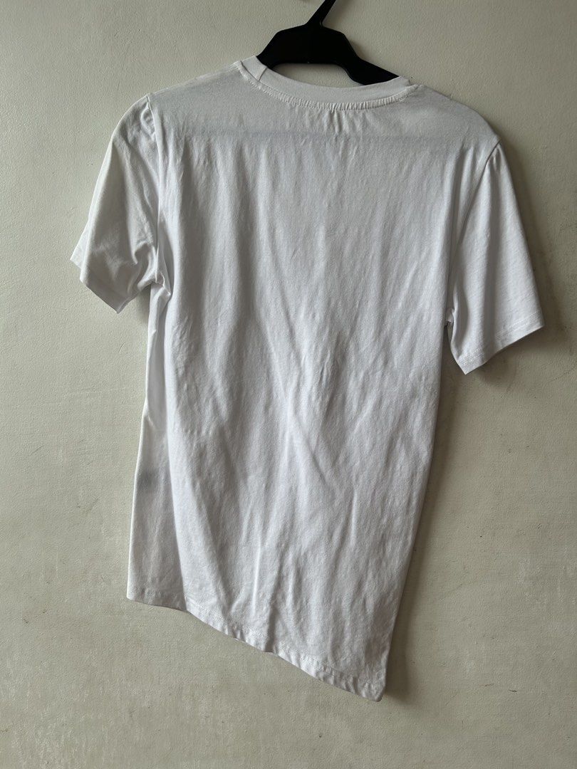 SHEIN DAZY White Asymmetrical White Shirt (Category: Shirts) located in Taguig. Submitted by ooshk (Listing ID 1429033869, Image 2). Description: Good for casual fits.