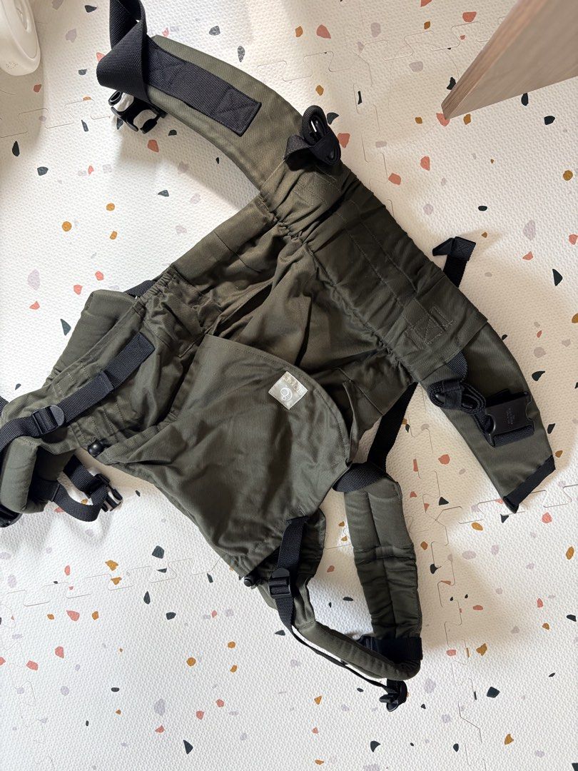 Stokke Limas Carrier Flex - Olive Green (Category: Carriers & Slings) located in Taguig. Submitted by krinx_tayao (Listing ID 1429001064, Image 3). Description: Never been used as I was gifted several carriers. Original price: 199usd + shipping The everyday baby carrier with the perfect fit for every caregiver. Comfortable, supportive, and easy to adjust in seconds. Suitable from one month. Designed for adjustability, making it easy to share​ Erg