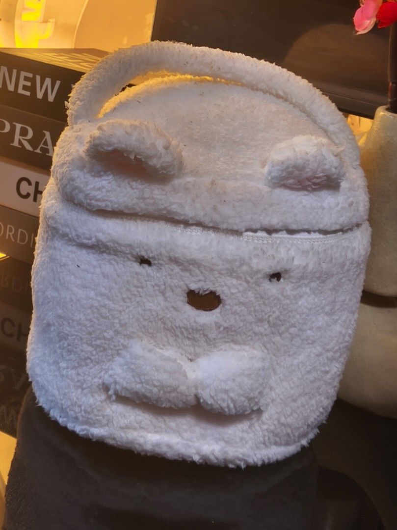 Sumikko Gurashi - Shirokuma Big Pouch / Make Up Pouch (Category: Purses & Pouches) located in San Mateo. Submitted by Keith.03. (Listing ID 1429016072, Image 2). Description: Zipper is working, still retain its form, tag is still intact and visible. Only used this to store doll clothes. Will wash before shipping. Not in perfect condition since this is a used item, please manage expectations. Shipping: J&T / Flash Express / Lalamove Payment: Gcash