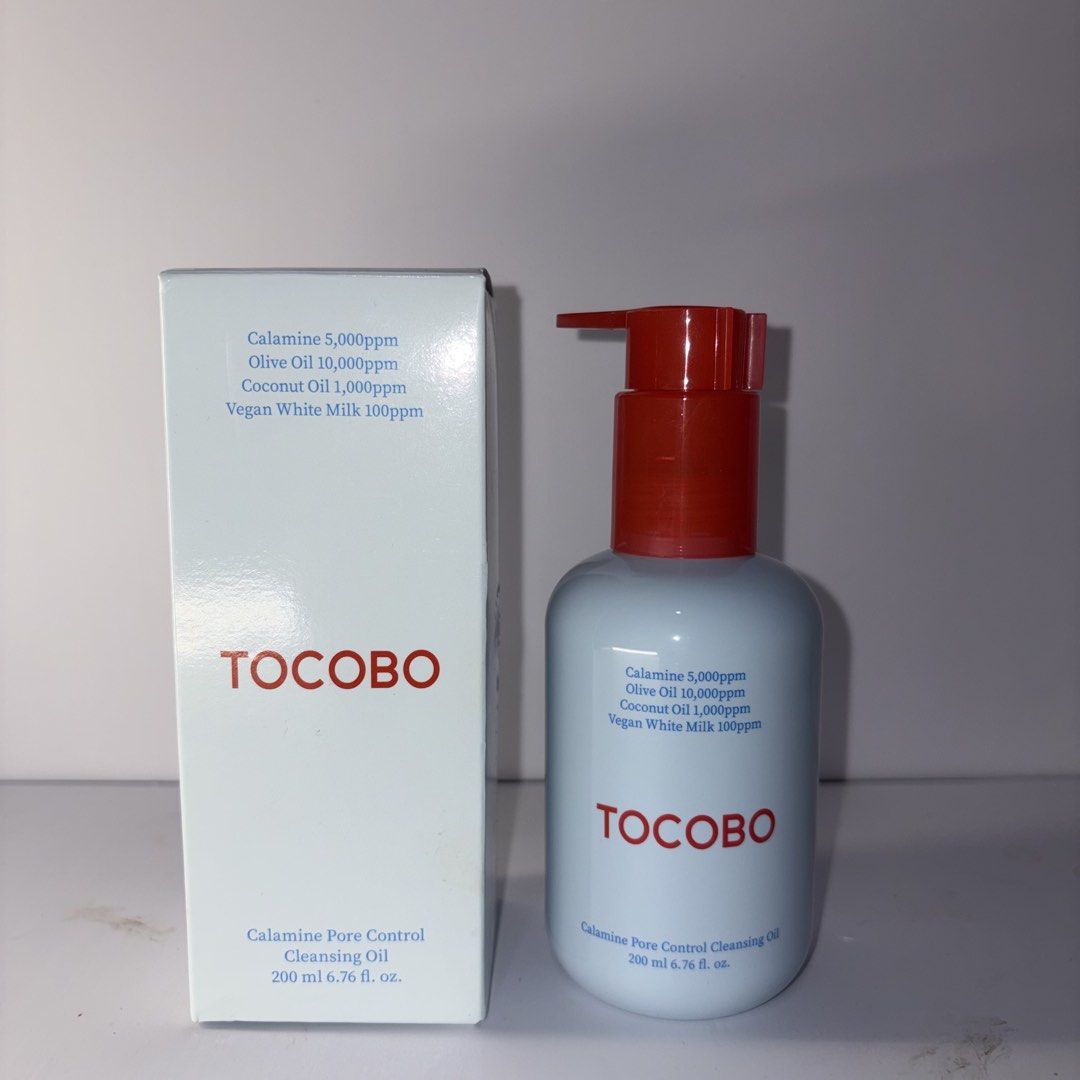 Tocobo Calamine Pore Control Cleansing Oil 200ml (Category: Face Care) located in Marikina City. Submitted by handpickeda2z (Listing ID 1429135975, Image 1). Description: 99%full Only used for content From Korea Don’t hesitate to message me and ask about certain skincare or makeup items. I might have it 🫣😜.