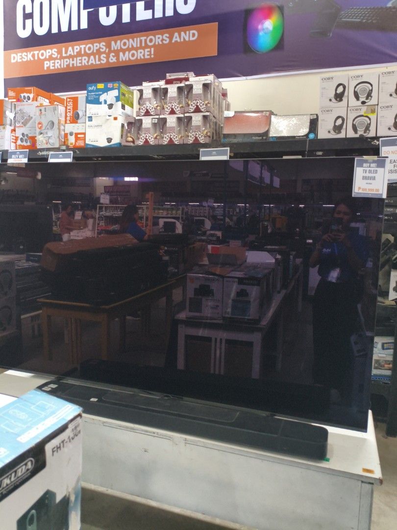 TV OLED BRAVIA (Category: TV) located in Manila. Submitted by hmrgrace5. (Listing ID 1429000173, Image 1). Description: .
