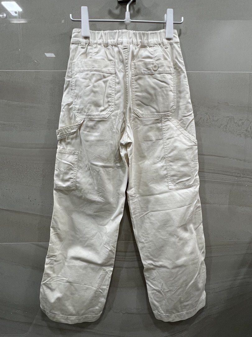 Uniqlo 100% Cotton Ecru Pants (Category: Other Bottoms) located in Paranaque City. Submitted by lexiswardrobe (Listing ID 1429031471, Image 2). Description: Uniqlo 100% Cotton Pants Original bought from Uniqlo Japan (see inside tag picture) Color Ecru Size Small Lightly used - in very good condition Rfs - size is too small, prefer to size up Nice cotton material with a lot of pockets and the back waistband is garterized .