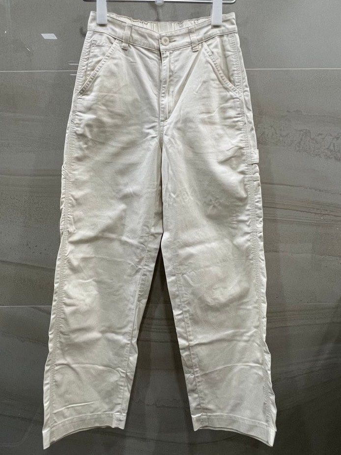Uniqlo 100% Cotton Ecru Pants (Category: Other Bottoms) located in Paranaque City. Submitted by lexiswardrobe (Listing ID 1429031471, Image 1). Description: Uniqlo 100% Cotton Pants Original bought from Uniqlo Japan (see inside tag picture) Color Ecru Size Small Lightly used - in very good condition Rfs - size is too small, prefer to size up Nice cotton material with a lot of pockets and the back waistband is garterized .