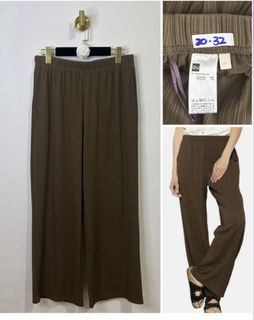 (Category: ) located in . Submitted by ishcloset (Listing ID 1429147758, Image 1). Description: .