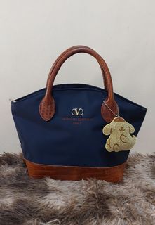 (Category: ) located in . Submitted by jullie_bag_shop (Listing ID 1429164077, Image 1). Description: .