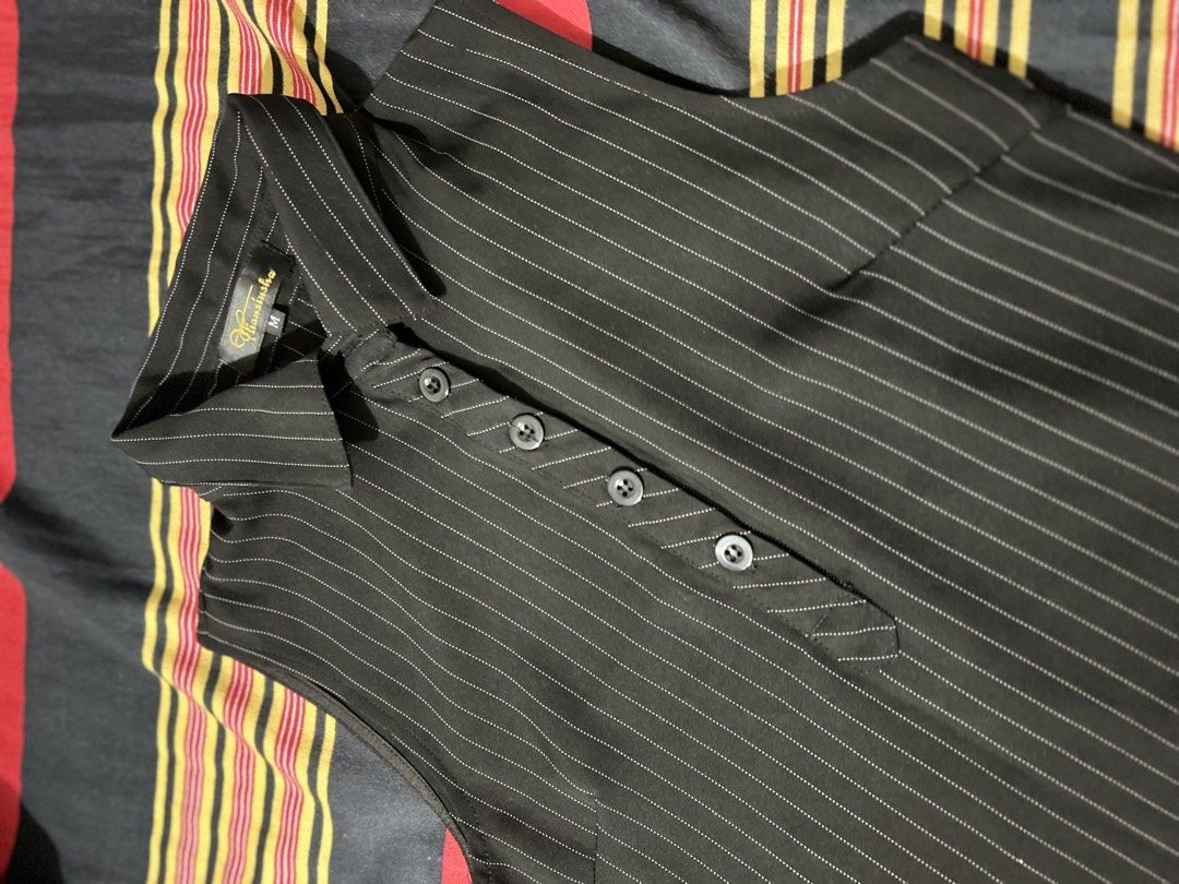 Vamintale Sleeveless Pinstripe Top (Category: Sleeveless) located in Las Pinas. Submitted by yoonik (Listing ID 1429015178, Image 3). Description: .