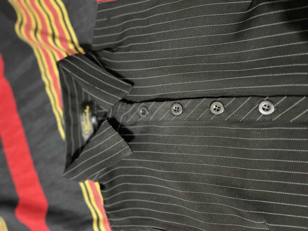 Vamintale Sleeveless Pinstripe Top (Category: Sleeveless) located in Las Pinas. Submitted by yoonik (Listing ID 1429015178, Image 2). Description: .