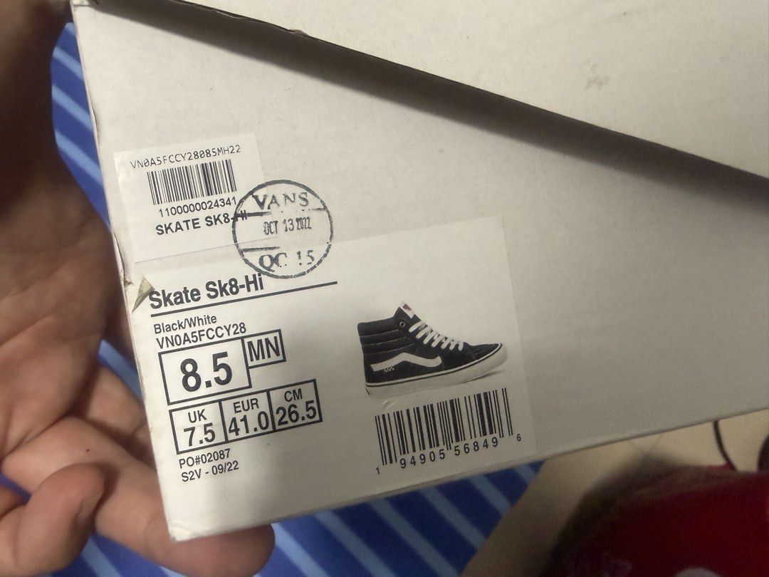 Vans Skate Sk8-Hi Black/White (Category: Sneakers) located in Dasmarinas. Submitted by Alexs_Stuff (Listing ID 1429142915, Image 3). Description: BNEW COMPLETE! bnew price is P6K RFS: Decluttering too many shoes.