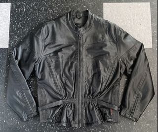 (Category: ) located in . Submitted by prelovedbutwelllovedfinds (Listing ID 1429034796, Image 1). Description: .