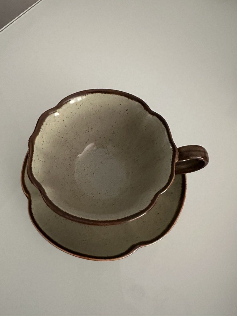 Vintage Teacup and Saucer Set467335180809687041