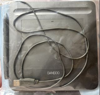 Wacom Bamboo One CTF-430/S Graphics Tablet