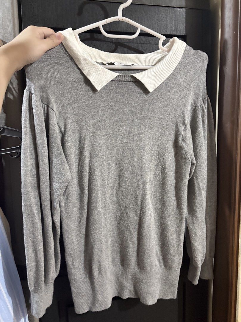 Zara gray knit long sleeves sweater (Category: Longsleeves) located in Manila. Submitted by stylebeaux (Listing ID 1429087927, Image 1). Description: Has yellow stains on the collar and minor shedding.