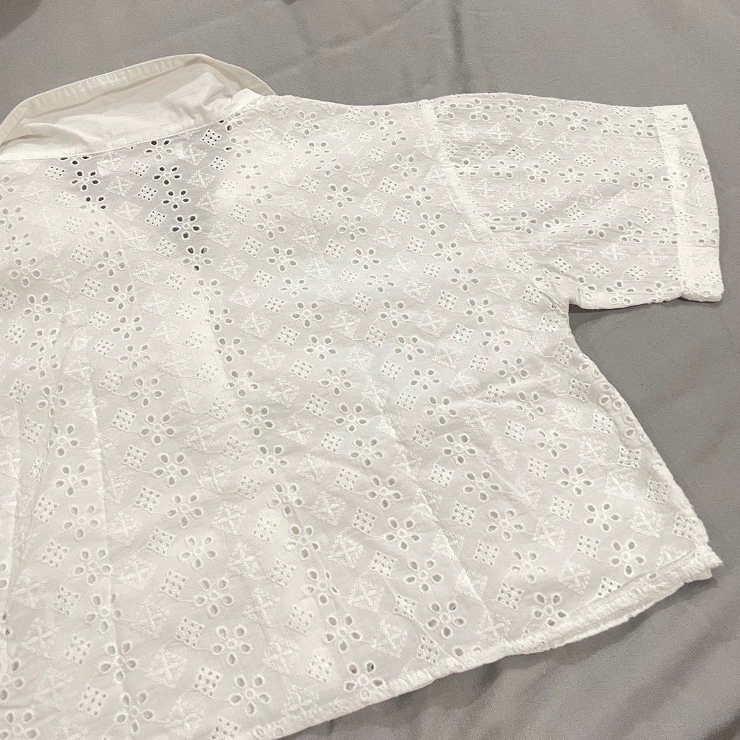 ZARA Kids White Embroidered Patchwork Shirt (Category: Shirts) located in Manila. Submitted by ffranchesca (Listing ID 1429111899, Image 3). Description: Size: 11-12y (152cm) Cropped for small body framed women .