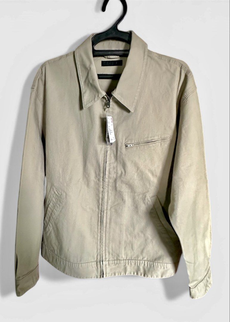 Zip Up Blouson Uniqlo (Category: Coats, Jackets and Outerwear) located in Manila. Submitted by jpabi (Listing ID 1429076115, Image 1). Description: - Original Price: 2490 - For Sale: 2000 (Non-nego) - Condition: Brand New (Never worn) - Color: Beige - Size: XL - Reason for selling: Too large for me; planning to get a smaller size - Open to: Cash sale or swap for a smaller size.
