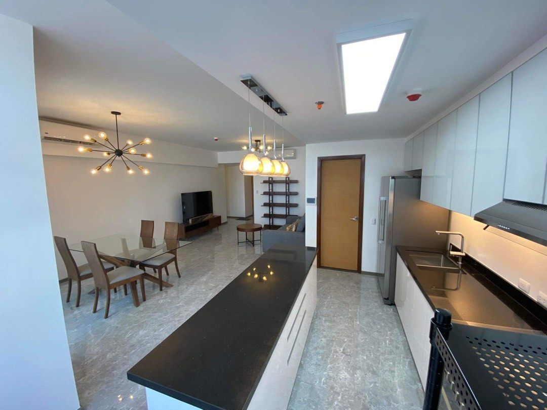 2 BR for lease in Capitol Commons (Category: Apartments & Condos) located in Quezon City. Submitted by kristinapedrorealty (Listing ID 1424518422, Image 2). Description: Unit features • 2 Spacious Bedrooms • Master’s Bedroom with ensuite bathroom & bathtub • Private balcony with city views • Elegant powder room for guests • Fully furnished with tasteful interiors • Maid’s/Utility room with own T&B • Separate service entrance / access door • 1 Par