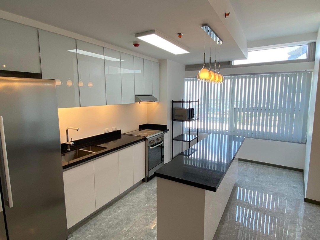 2 BR for lease in Capitol Commons (Category: Apartments & Condos) located in Quezon City. Submitted by kristinapedrorealty (Listing ID 1424518422, Image 3). Description: Unit features • 2 Spacious Bedrooms • Master’s Bedroom with ensuite bathroom & bathtub • Private balcony with city views • Elegant powder room for guests • Fully furnished with tasteful interiors • Maid’s/Utility room with own T&B • Separate service entrance / access door • 1 Par