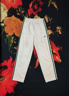 (Category: ) located in . Submitted by ashthriftstore_2 (Listing ID 1424353631, Image 1). Description: .