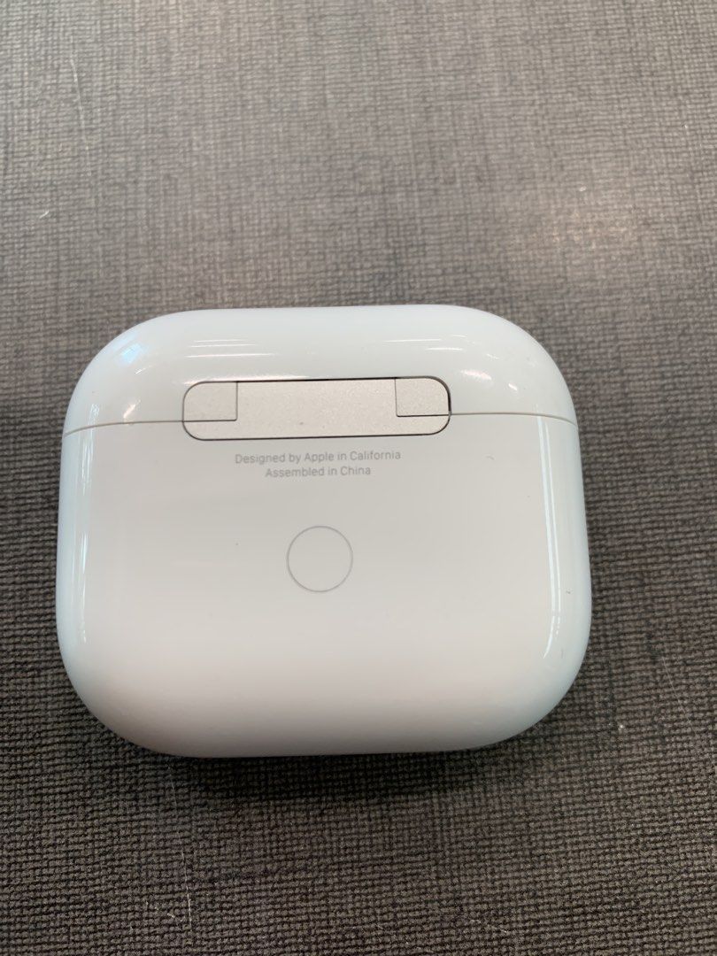 Apple AirPods 365615902657921114