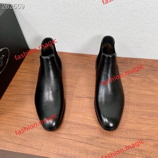 (Category: ) located in . Submitted by fashion.luxe (Listing ID 1424417074, Image 1). Description: .