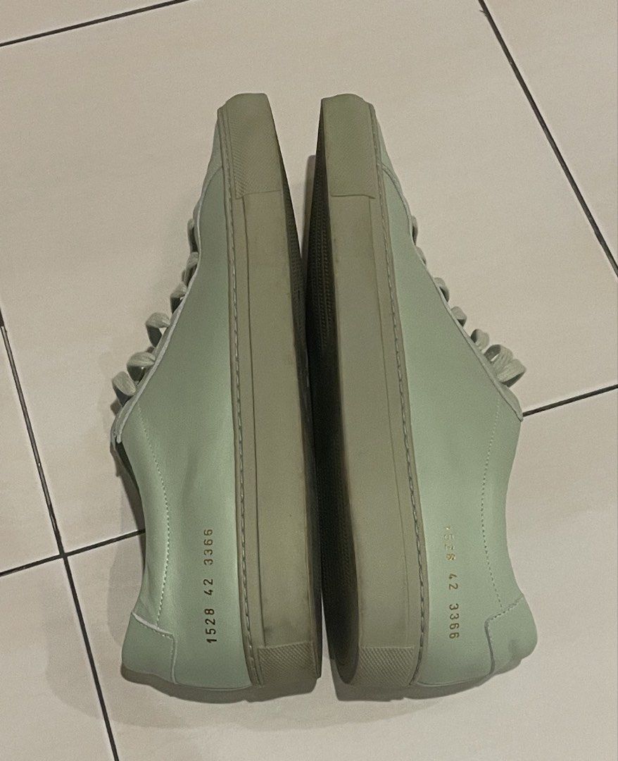 Common Projects (Category: Sneakers) located in Singapore. Submitted by gkluxstyle (Listing ID 1350827849, Image 3). Description: Rarely used. Comes with box..