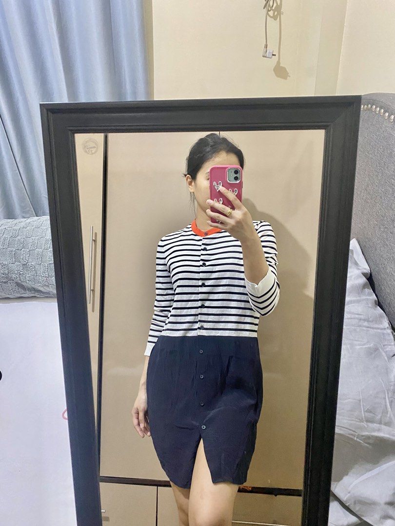 COS Striped Dress (Category: Dresses) located in Taguig. Submitted by jaebae_ (Listing ID 1424325431, Image 2). Description: - COS Brand (Authentic) mini dress with a striped top and a solid navy bottom - cotton and super soft - size XS. However, it can fit to S-M body frame. .