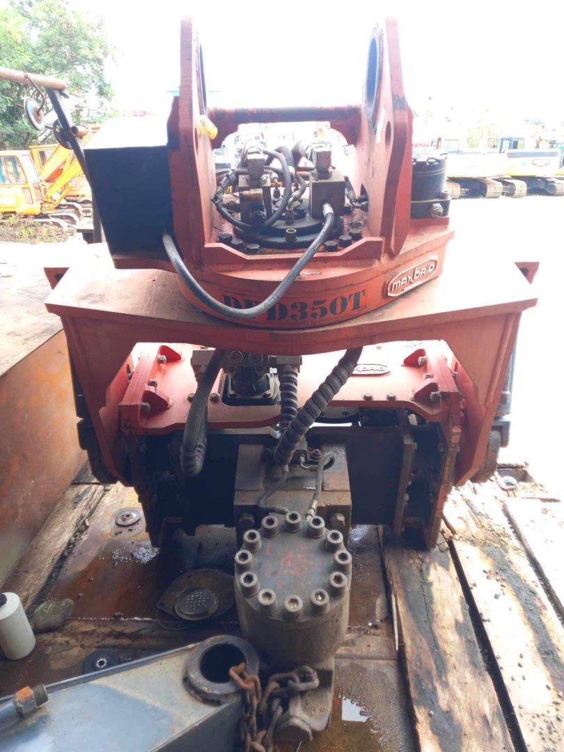 Daedong DPD350T vibro hammer (Category: Construction Tools & Equipment) located in Mabalacat. Submitted by kvj89 (Listing ID 1424399610, Image 3). Description: For Sale! Daedong Vibro Hammer DPD350T Made in Korea Slightly Used, Can be attached to any 3/4 size backhoe Working, Good condition Location: Cabanatuan City, Nueva Ecija Cash or Financing Ok!.