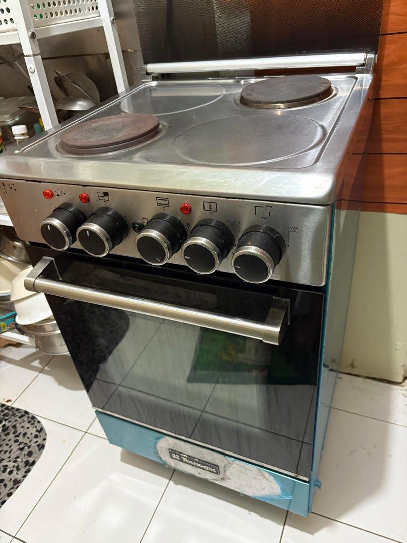 Declutter Technogas Electric (Category: Bakeware) located in Las Pinas. Submitted by the13scentperfumes (Listing ID 1424521782, Image 1). Description: Naka tambak lang po..
