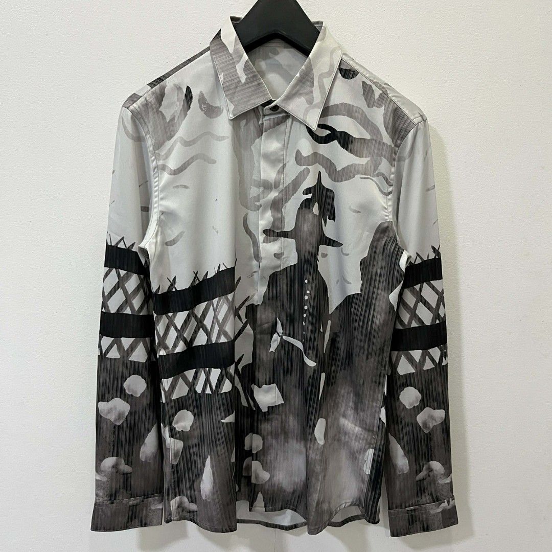 DIOR HOMME - PETER DOIG BUTTON DOWN SHIRT (Category: Luxury Apparel) located in Bacolod City. Submitted by the.finest (Listing ID 1424493666, Image 1). Description: Dior Homme Peter Doig All over print Button Down Shirt Tag Size: 38 Width: Length: Condition: 9/10 need wash 3,500+shipping fee.