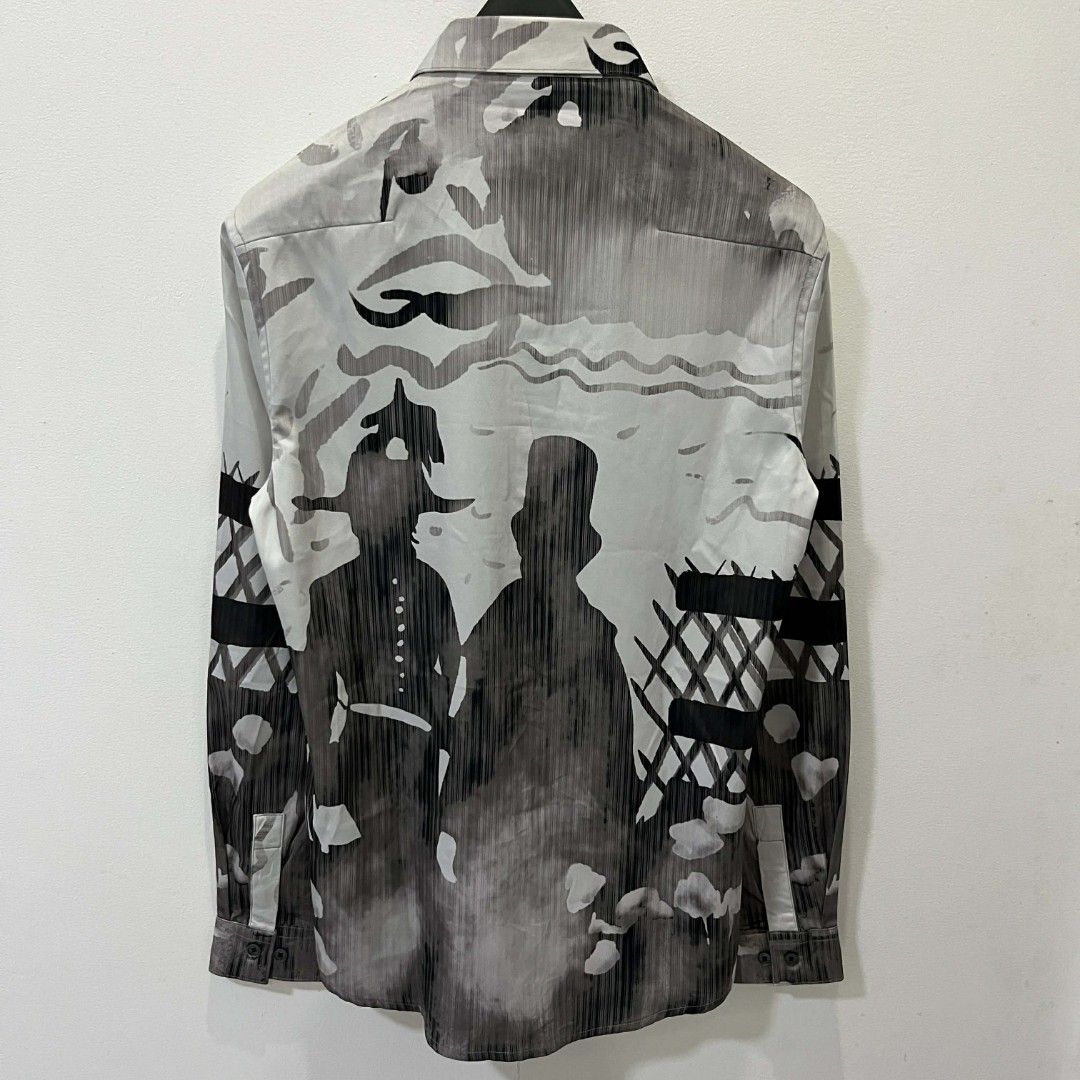 DIOR HOMME - PETER DOIG BUTTON DOWN SHIRT (Category: Luxury Apparel) located in Bacolod City. Submitted by the.finest (Listing ID 1424493666, Image 2). Description: Dior Homme Peter Doig All over print Button Down Shirt Tag Size: 38 Width: Length: Condition: 9/10 need wash 3,500+shipping fee.
