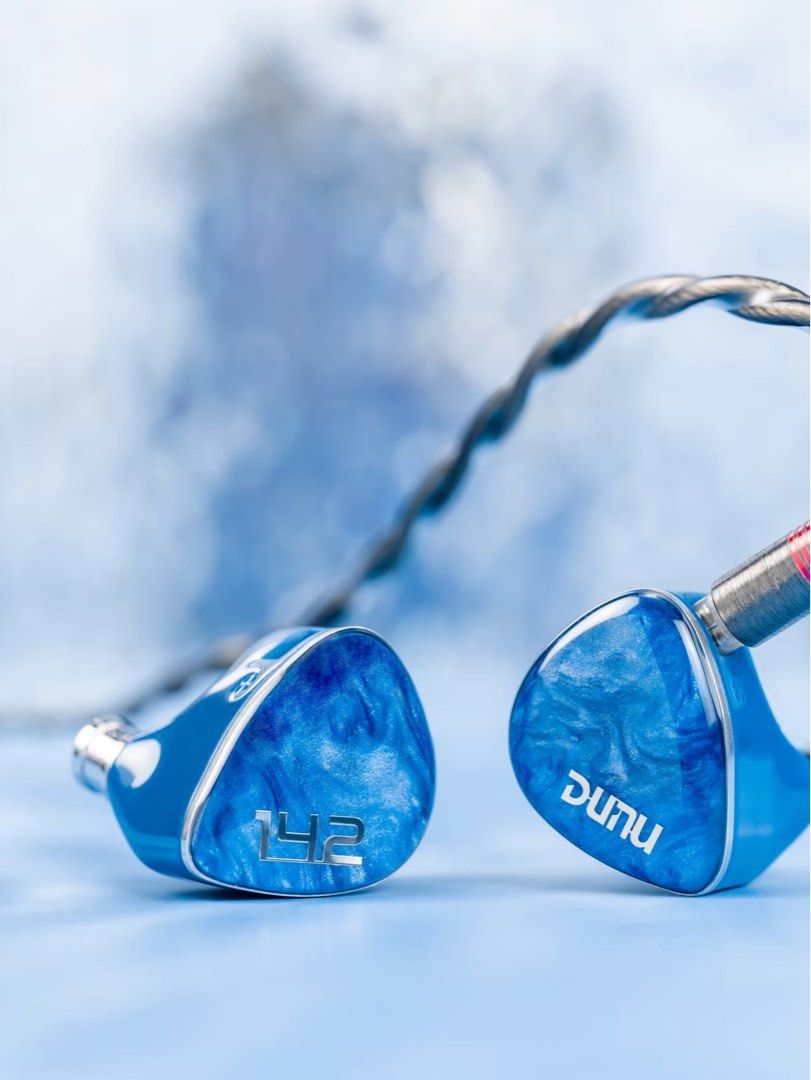 Dunu DN-142 IEMs65615537341954110
