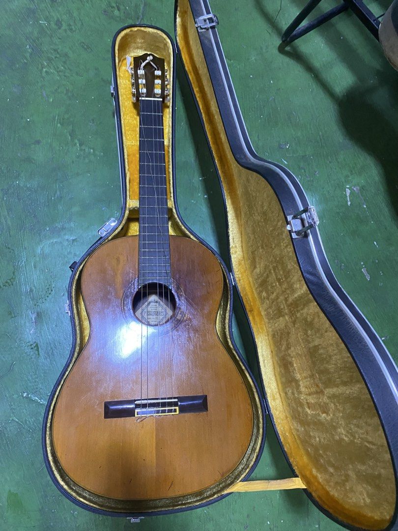 Fernandes GC40 1970 with Hardcase (Category: Musical Instruments) located in Pasig City. Submitted by bootsoftravel_ph (Listing ID 1424369723, Image 1). Description: The Fernandes GC40 is a great grand concert and a high quality guitar in 1970s. It is also one in top of its series after only GC50. This guitar is in near excellent for its age structural and cosmetic condition although it is over 45 years old. It only has a few very light scratches