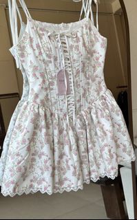 (Category: ) located in . Submitted by bedazzledbeyond (Listing ID 1424465899, Image 1). Description: .