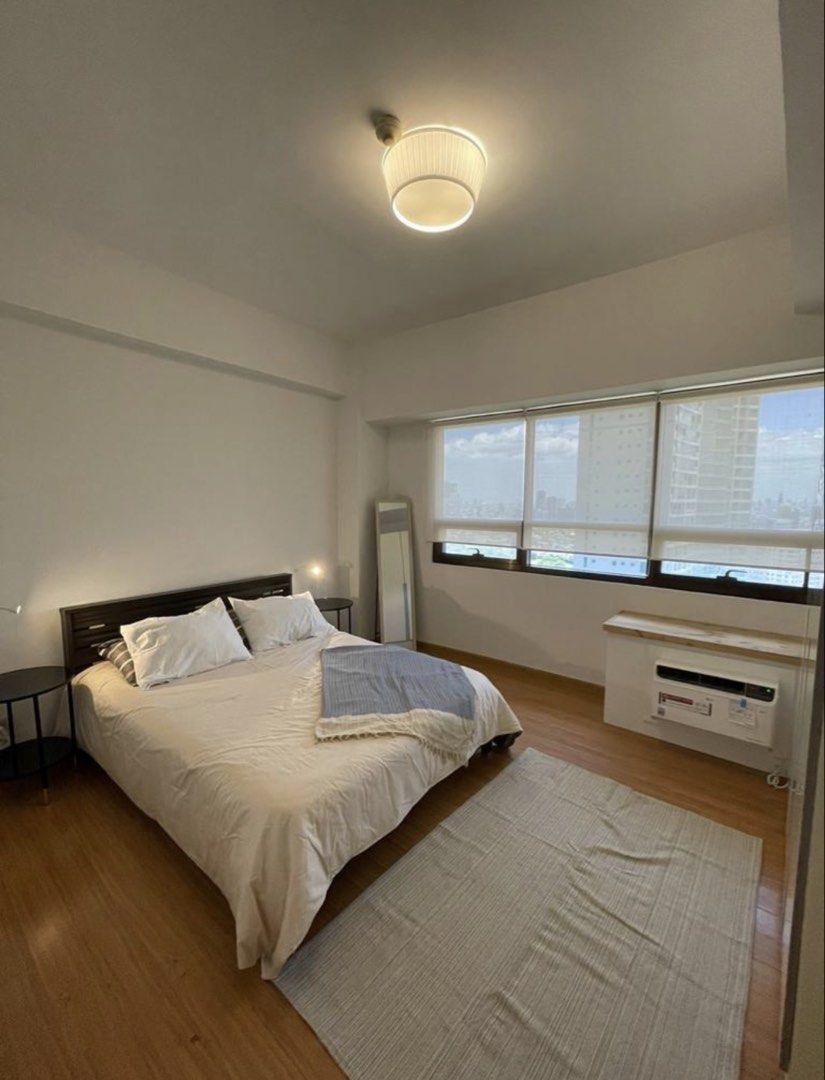 For Rent: The Icon Residences @ BGC (Category: Apartments & Condos) located in Makati City. Submitted by donangelob (Listing ID 1424476778, Image 1). Description: Please read… *No Brokers & No Sales Agent* *Direct Tenants Only* For Rent Condominium The Icon Residences, BGC 1 Bedroom 1 Toilet & Bath 1 Car Garage Fully-furnished Long term lease 2yrs Sorry no to pets =( #nov2026 -——— *Direct Tenants Only* *Direct Tenants Only* *Direct Tenants Only*.