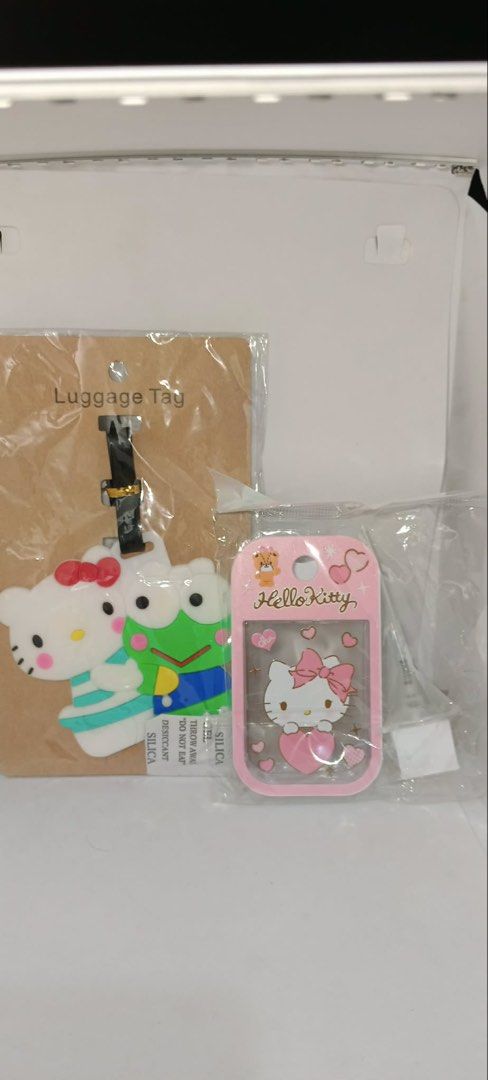 HELLO KITTY BUNDLE SET (Category: Plushies & Soft Toys) located in Pasig City. Submitted by Atv26 (Listing ID 1424489670, Image 2). Description: BUNDLE SET KUNG ANO YONG NAKABUNDLE YON NAPO YON. FIXED PRICE NAPO 70.00 PER BUNDLE SET J&T COURIER.