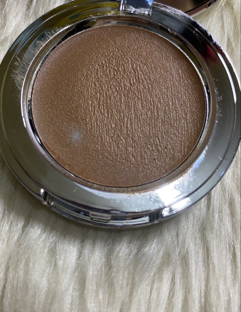 Issy & Co. Creme Cheek Bronzer - Molten (Category: Makeup) located in Caloocan City. Submitted by declutterbycha (Listing ID 1424484291, Image 2). Description: -used twice -bought for 250 -no box included RFS: Shades are not for me 💰MODE OF PAYMENT: Uniobank, Maribank, Gotyme, Gcash 📦MODE OF DELIVERY: LBC Express, J & T Express, Grab, Lalamove .