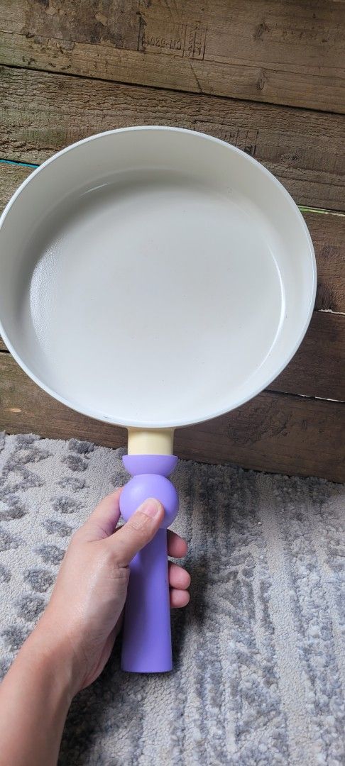 Neoflam Better Finger Pan (Category: Cookware & Accessories) located in Sablan. Submitted by gongonshelley12 (Listing ID 1424404665, Image 1). Description: 👉👉1500 ONLY👈👈 NEOFLAM PAN MAHAL DIN NETO BRAND NEW SIGNS OF USAGE SEEN ON PIC, NEVERTHELESS, SERVES ITS PURPOSE EXCELLENT PA RIN TO USE.