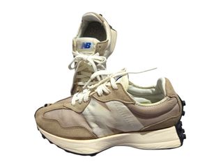 (Category: ) located in . Submitted by studentthrifter (Listing ID 1424515114, Image 1). Description: .
