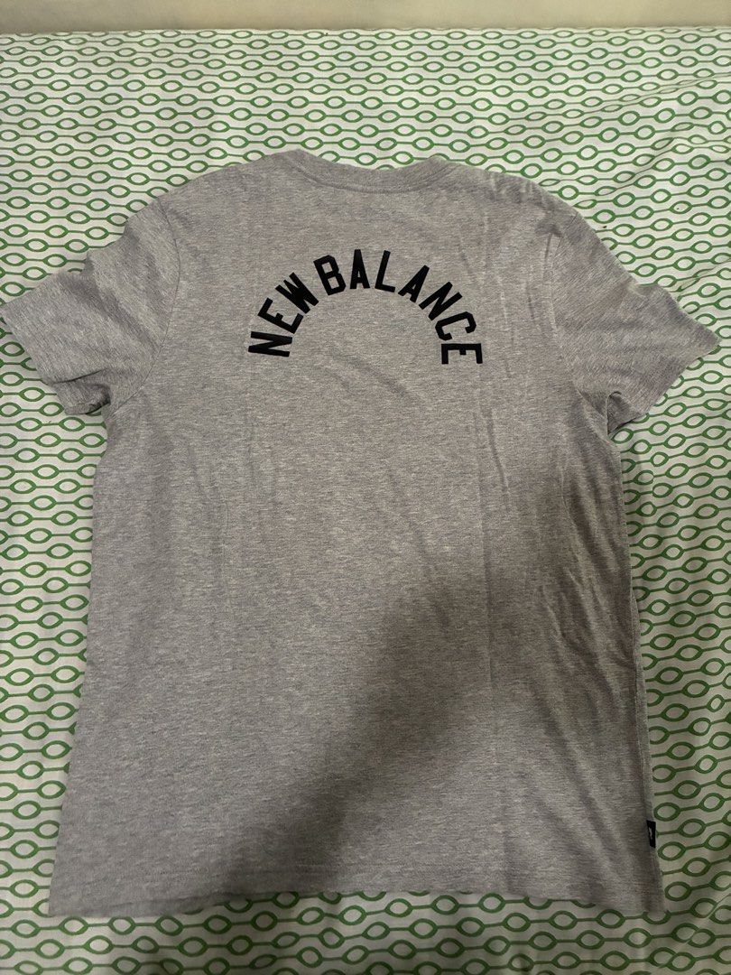 New Balance Gray T-shirt Medium (Category: Tshirts & Polo Shirts ) located in San Jose del Monte. Submitted by yllib1112 (Listing ID 1424380159, Image 2). Description: Once lng nagamit 20x27 dimes No issue Can pass as brand new.
