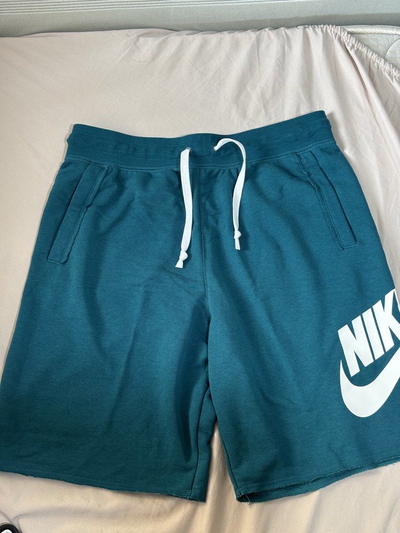 Nike alumni shorts ( Teal blue) (Category: Shorts) located in Quezon City. Submitted by jovvs (Listing ID 1424416931, Image 2). Description: Nike alumni shorts ( Teal blue) Size: Length: 21 inches Width: 17 inches 💯 authentic! Bought in USA RFS: extra pair with same color and size.