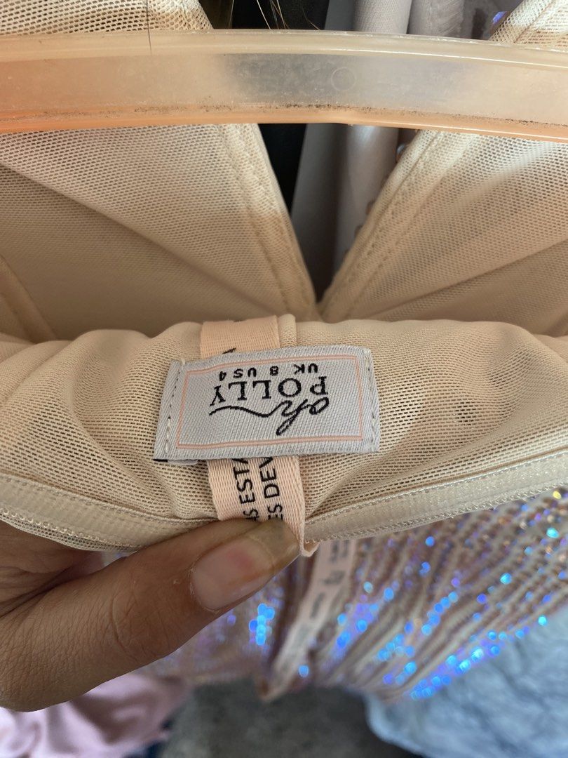 Oh Polly Embellished Mini Dress (Category: Dresses) located in Mandaue City. Submitted by lizcui28 (Listing ID 1424356003, Image 3). Description: - Oh Polly mini dress - UK size 8 / US size 4 - Embellished with sparkles - Features a V-neck - Ruched detailing - Bodycon fit - Ideal for special occasions -Little heavy .