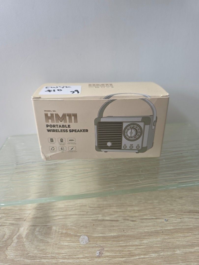 PORTABLE
WIRELESS SPEAKER65748759622531114