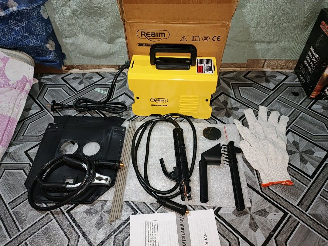 Reaim MMA-900 Welding Machine (Category: Construction Tools & Equipment) located in Manila. Submitted by garry_trogo30 (Listing ID 1424435268, Image 2). Description: Reaim 900MMA DC Inverter MINI Welding Machine Portable.