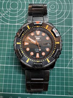 (Category: ) located in . Submitted by KCY_WatchParts (Listing ID 1424424526, Image 1). Description: .