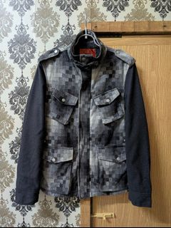 (Category: ) located in . Submitted by uniqlo.under.rm80 (Listing ID 1424392771, Image 1). Description: .
