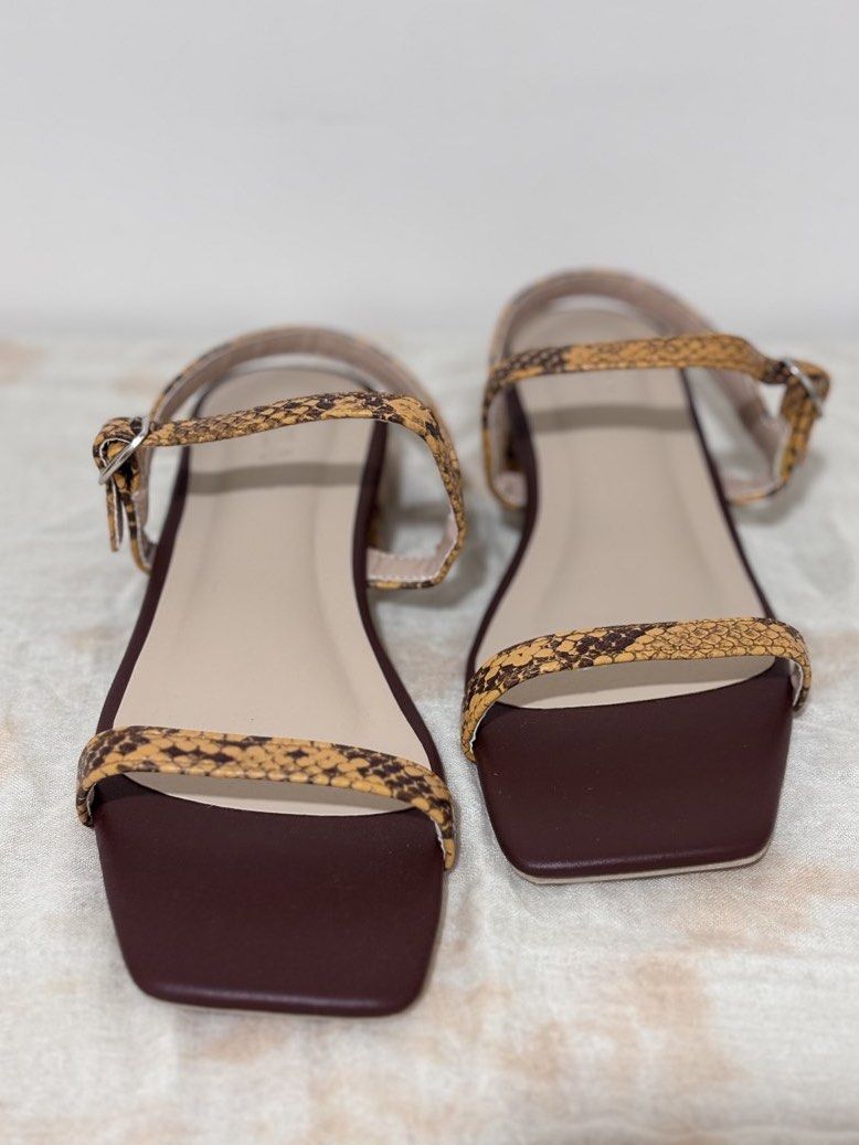 Snake Print Sandals (Category: Flats & Sandals) located in Caloocan City. Submitted by stuff_shop (Listing ID 1424500700, Image 3). Description: .
