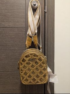 （分類：）位於 。 由 barbiechan2021 提交（商品編號 1424444210，圖片 1）。簡介： 。