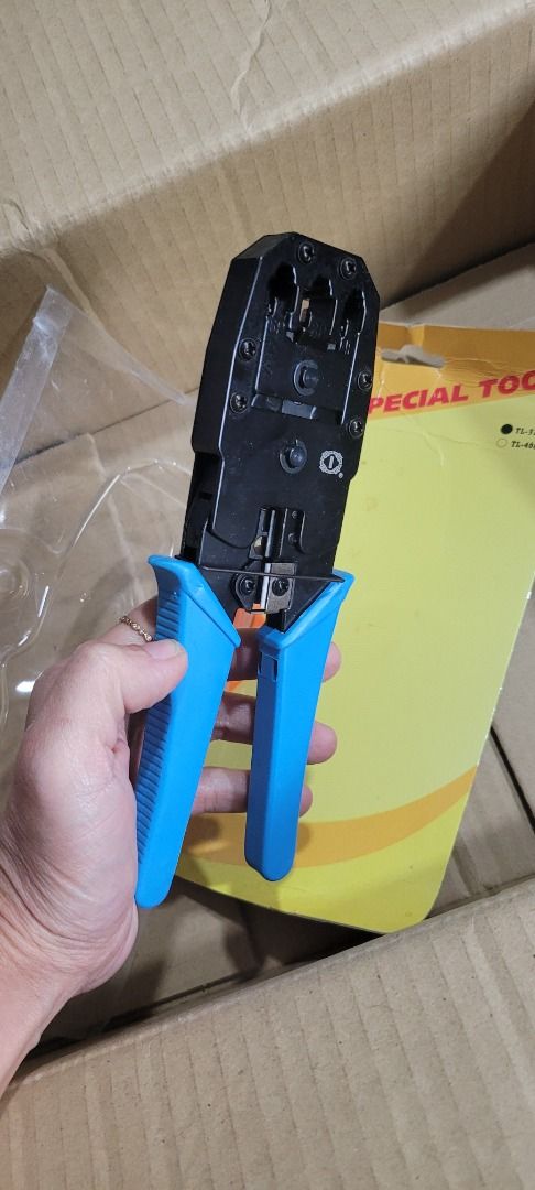 Talon TL-315 3 in 1 Modular Crimping Tool (Category: Construction Tools & Equipment) located in Sablan. Submitted by gongonshelley12 (Listing ID 1424423224, Image 2). Description: 👉👉280 ONLY👈👈 CRIMPING TOOL 3IN1 MODULAR NEW.